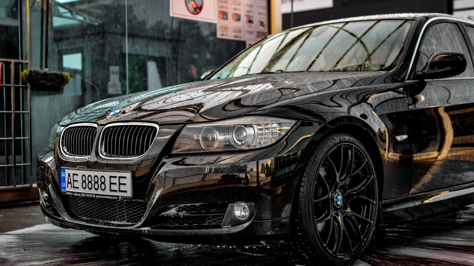 BMW 3 series 325i 5