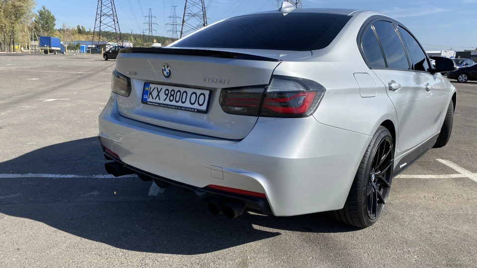 BMW 3 series 328 Xi M-Performance 3