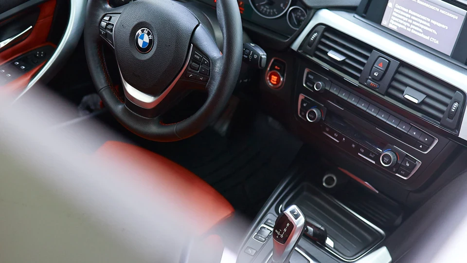 BMW 3 series 328d Xdrive 2