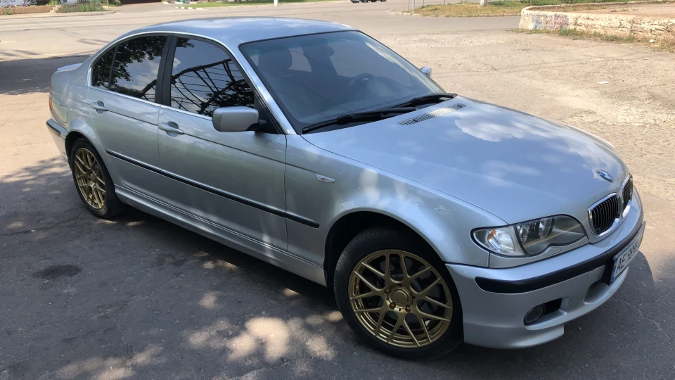 BMW 3 series 330 іксай ) 2