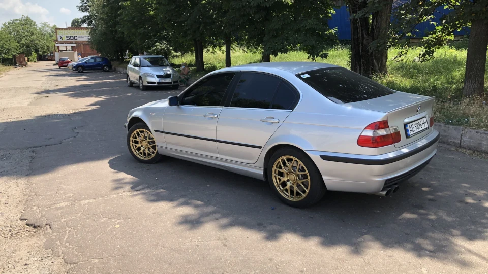 BMW 3 series 330 іксай ) 5