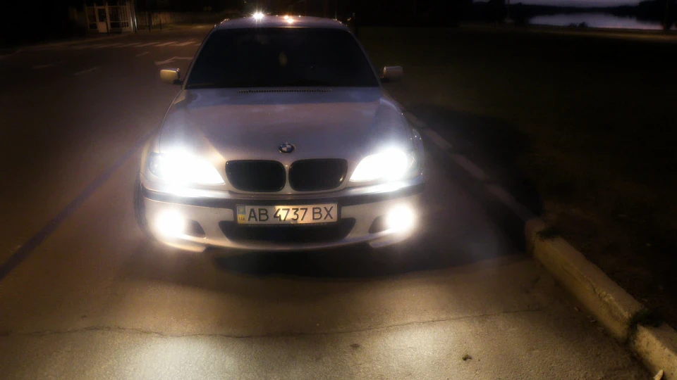 BMW 3 series 330 XI ///M style 4