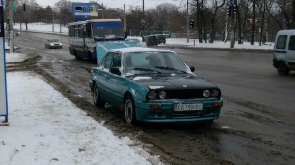 BMW 3 series Афаліна - m10b20 3
