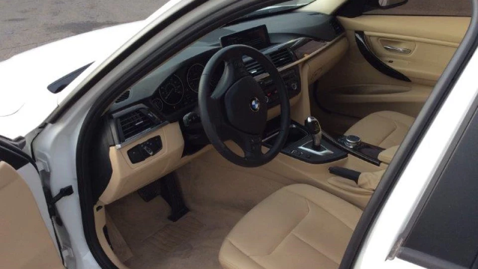 BMW 3 series American blonde 2