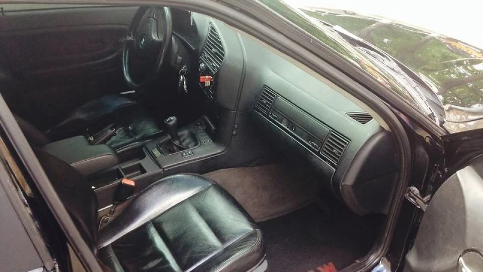 BMW 3 series Black Amelie 4