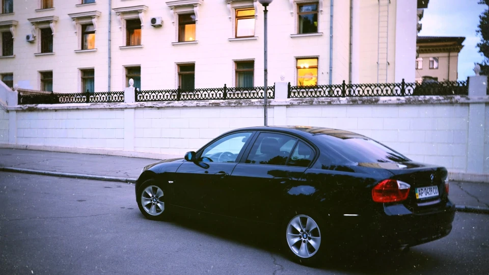 BMW 3 series Блискуча 3