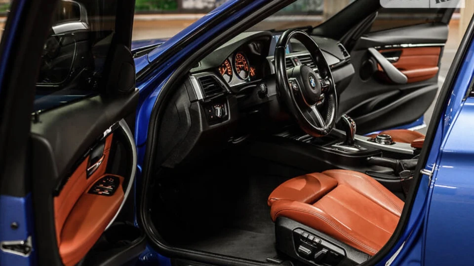 BMW 3 series Blue Blood 3