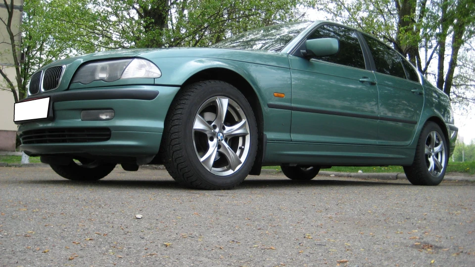BMW 3 series Бумеро4еГ 3