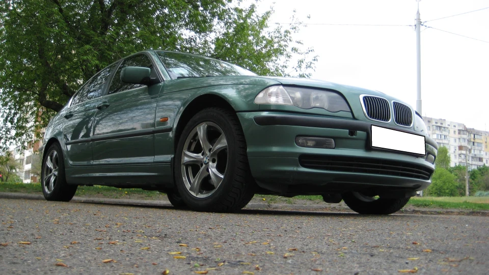 BMW 3 series Бумеро4еГ 5
