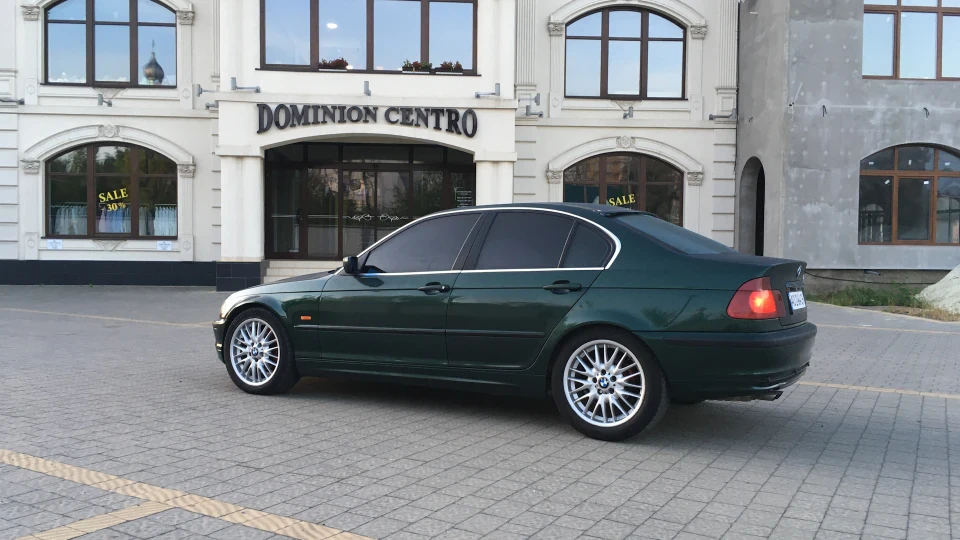 BMW 3 series Пляшка