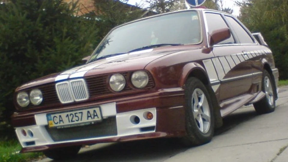 BMW 3 series колишня е-30