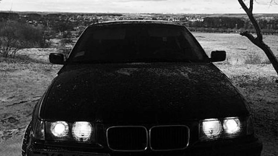 BMW 3 series Чорна троянда 3