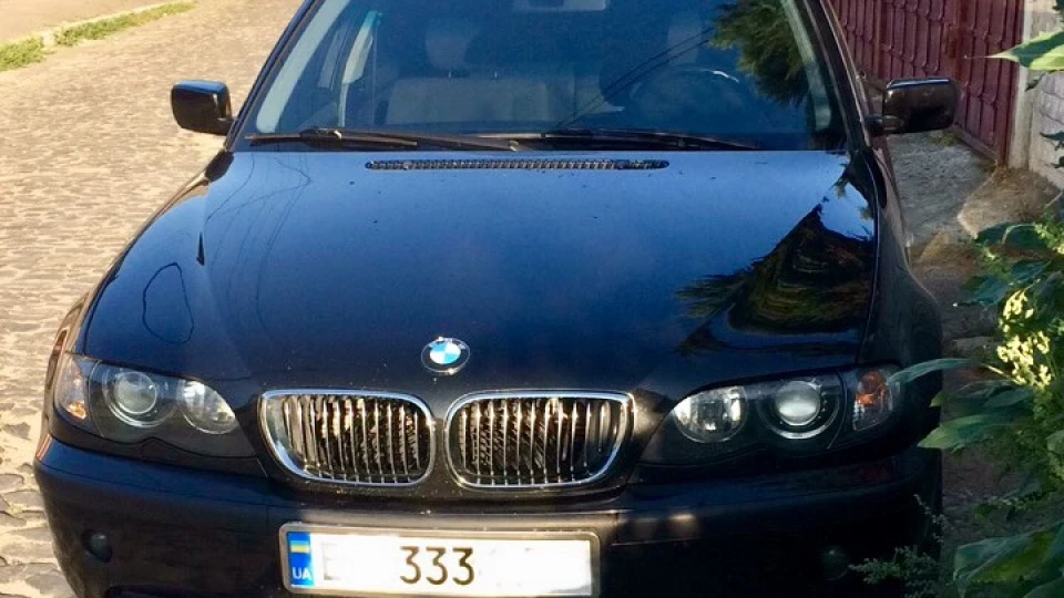 BMW 3 series Чорний 330d bumer