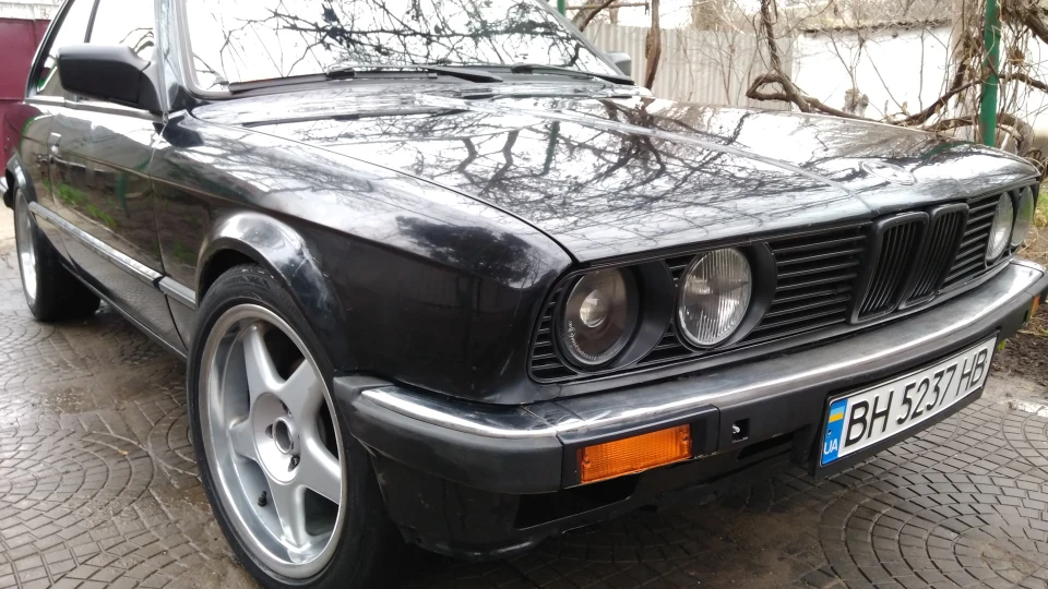 BMW 3 series E30 М42б20 4