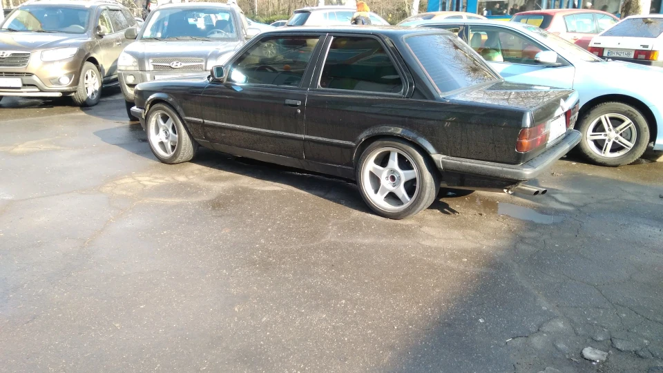 BMW 3 series E30 М42б20 5