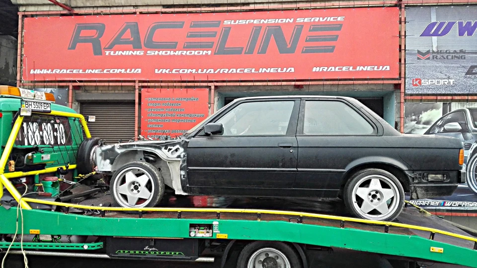BMW 3 series E30 [RACELINE]