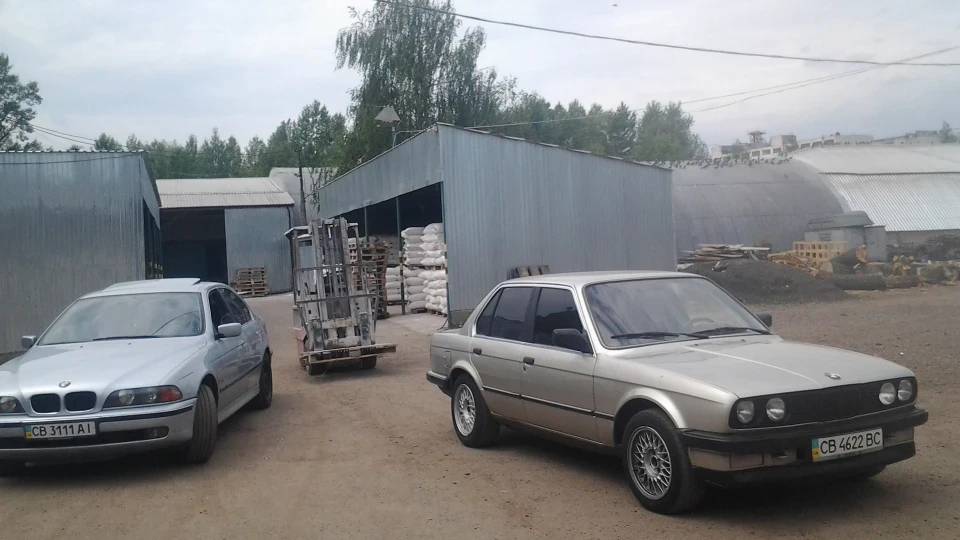 BMW 3 series E30 2