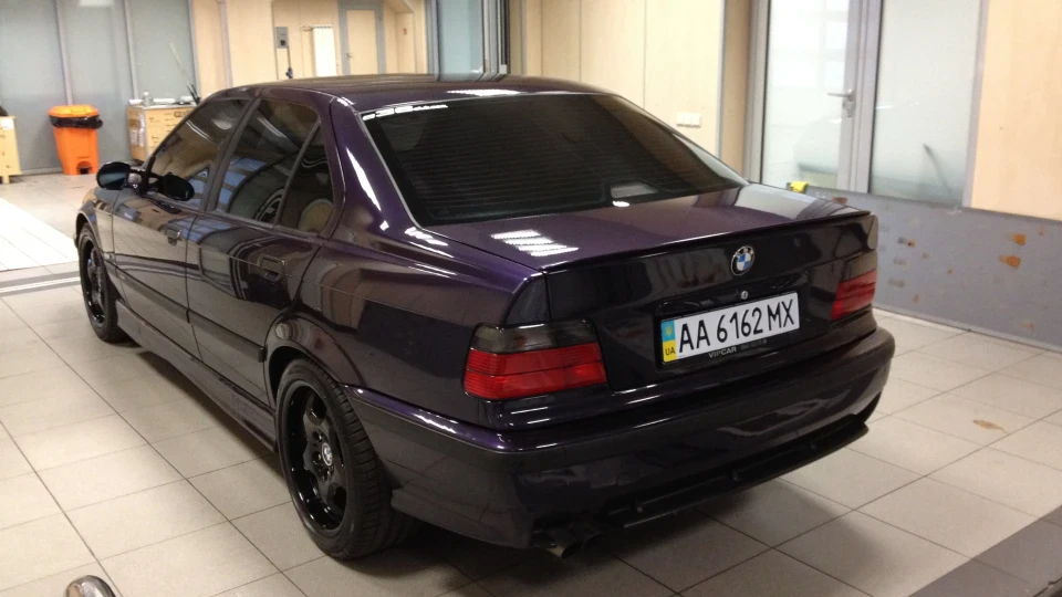 BMW 3 series E36 M52B28 Techno violet 4