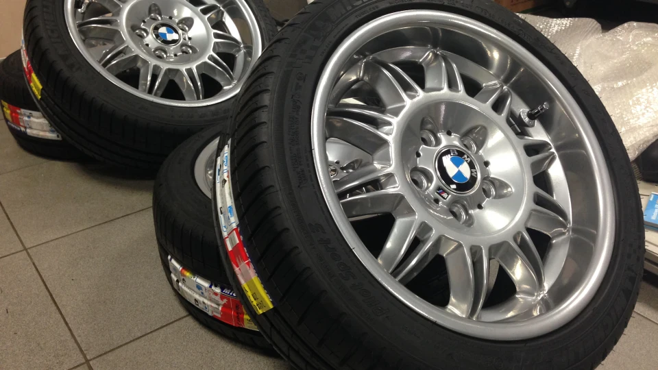 BMW 3 series E36 M52B28 Techno violet 5