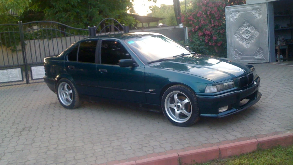 BMW 3 series e36 4