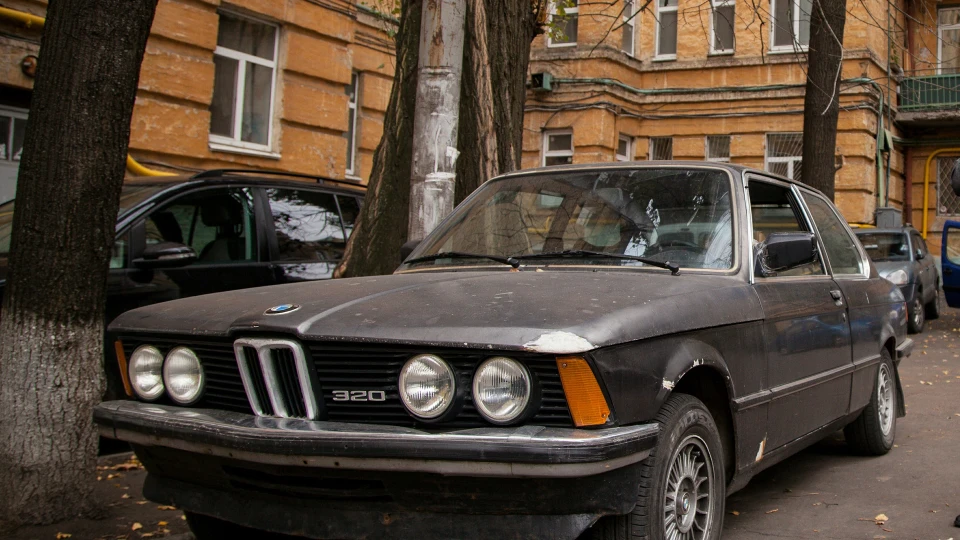 BMW 3 series graphit-mettalic 2