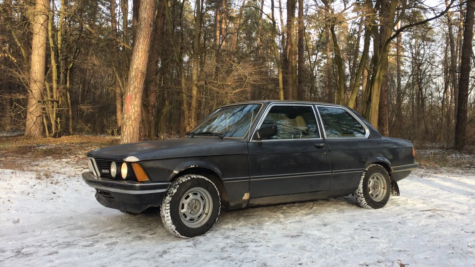 BMW 3 series graphit-mettalic 3