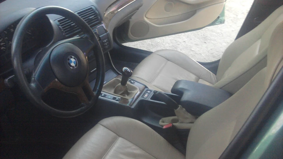 BMW 3 series GREEN 4