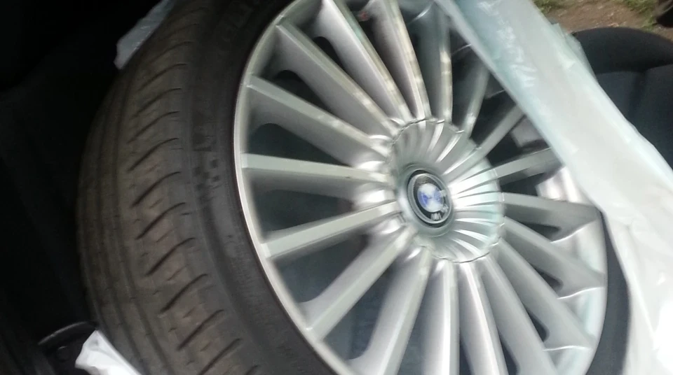 BMW 3 series Колісниця R18