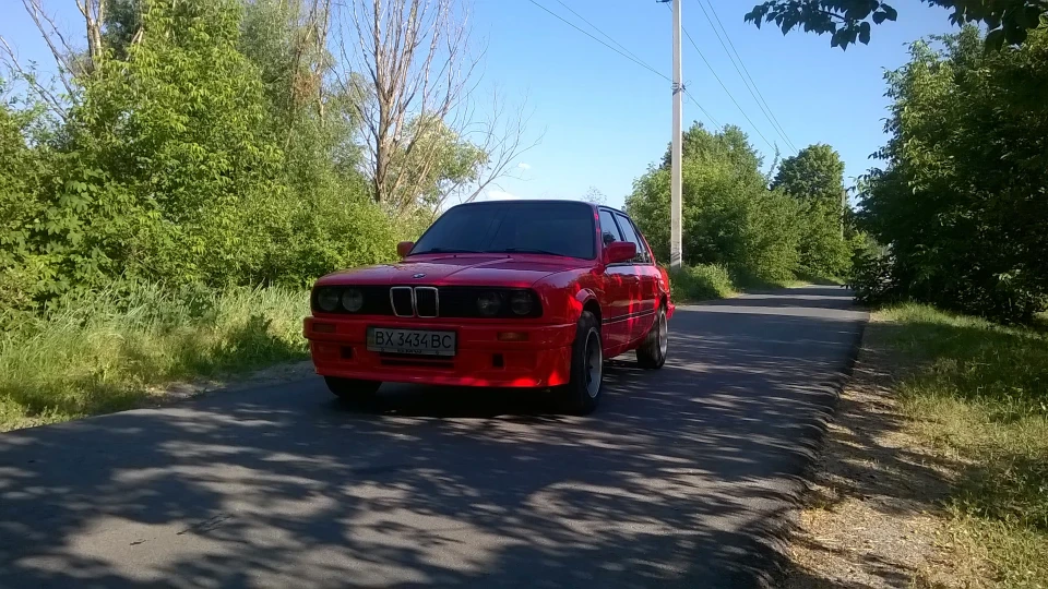 BMW 3 series червона сучка 5