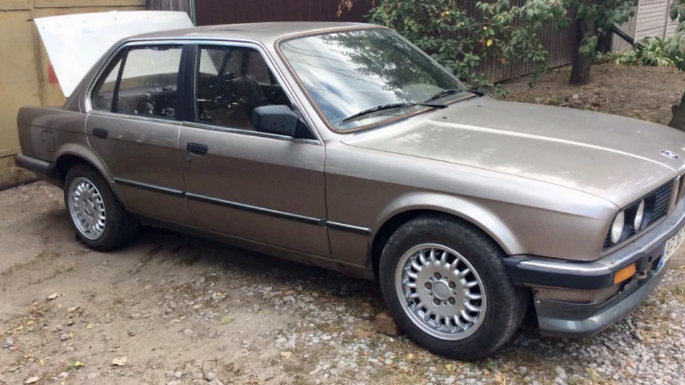 BMW 3 series Luxorbeige-metallic 2
