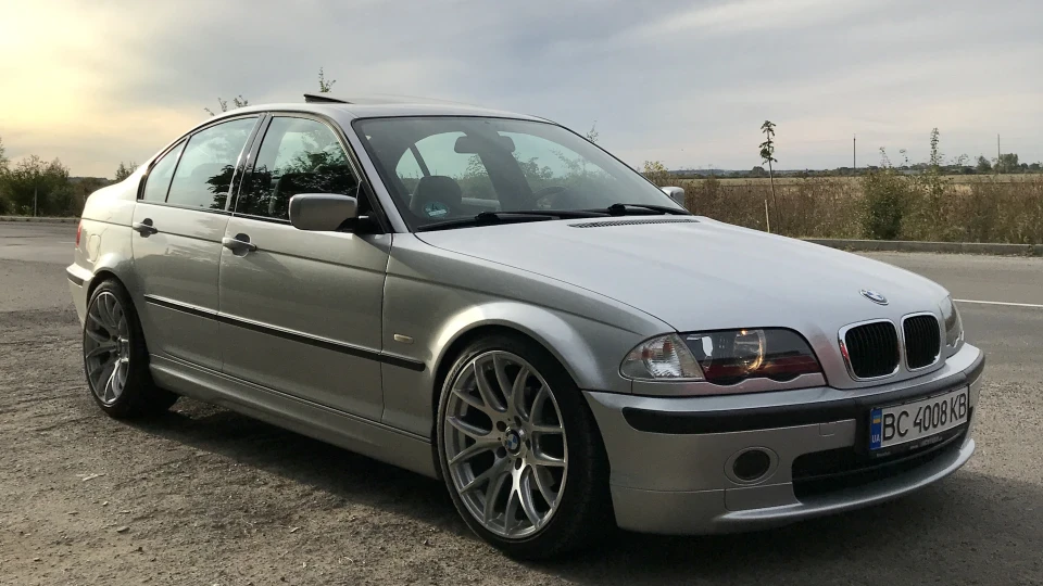 BMW 3 series M Sports Package DAILY 2