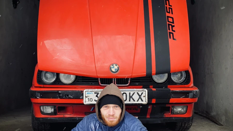 BMW 3 series M10b18 червона бестія 2