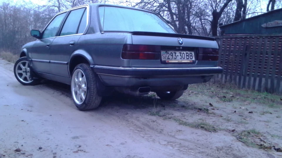 BMW 3 series m10b18I delphin metallik 2