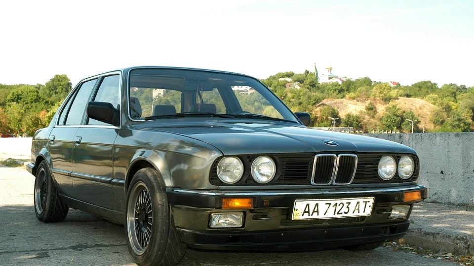 BMW 3 series M10B21 Dellorto 2