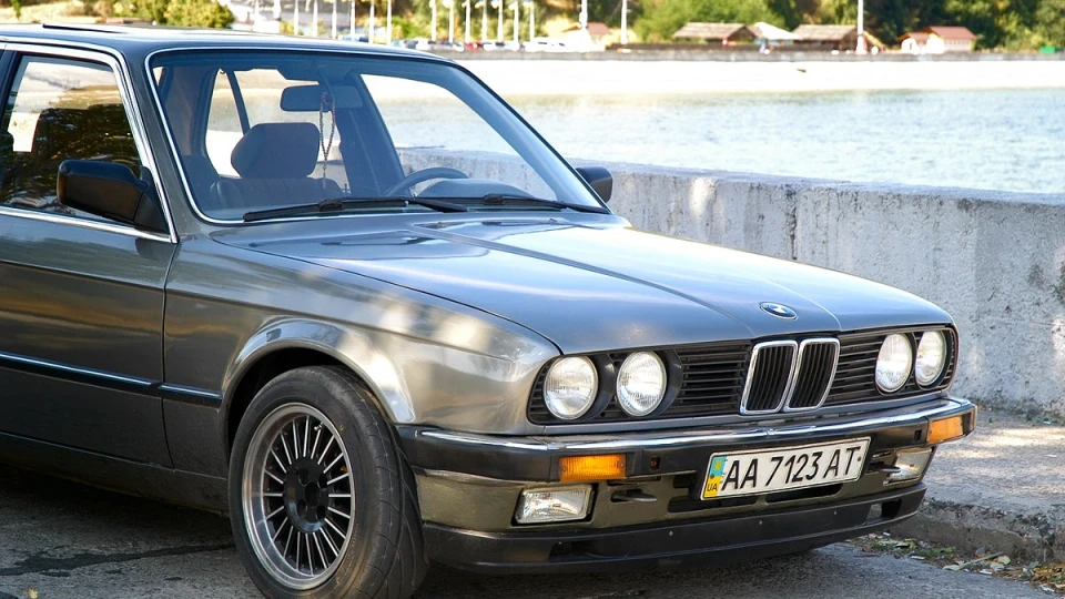 BMW 3 series M10B21 Dellorto 3