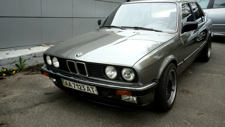 BMW 3 series M10B21 Dellorto 4