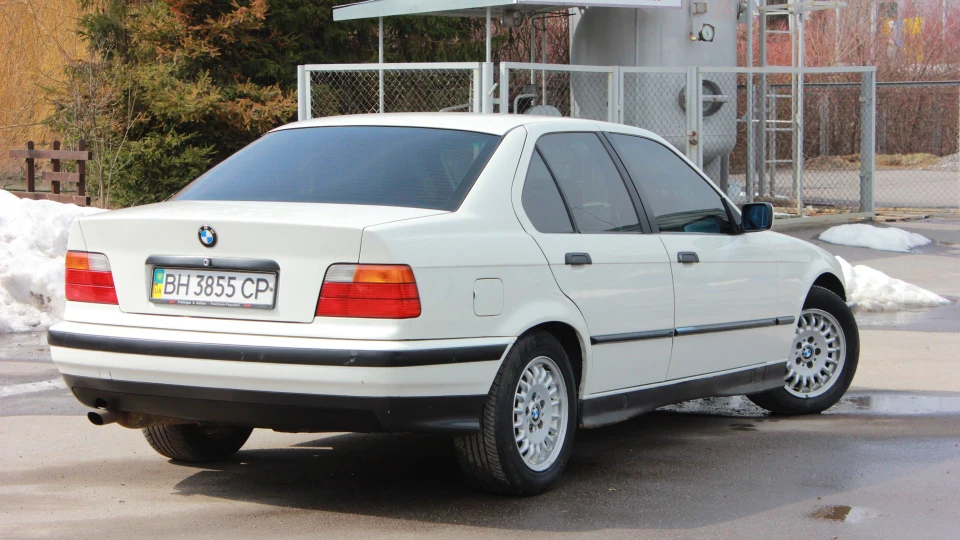 BMW 3 series М43 1.8 білий 5