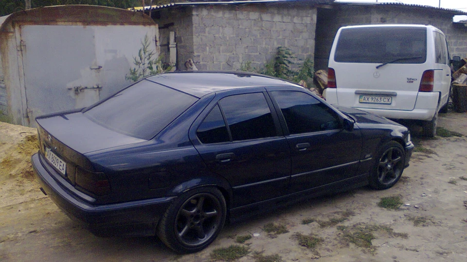 BMW 3 series M52B28 3