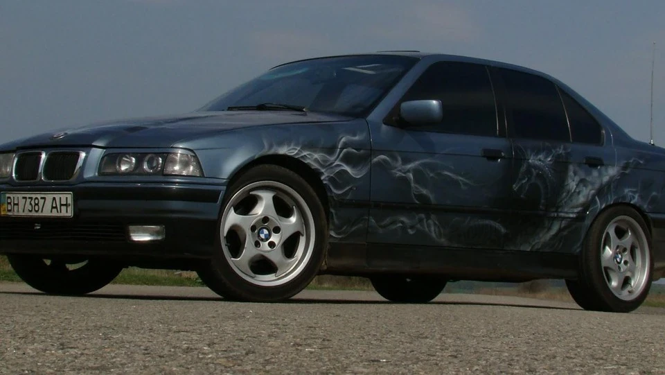 BMW 3 series ЗБЕЗБАШЕНИЙ ДРАКОН