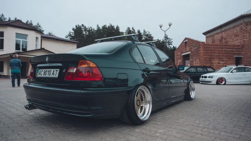 BMW 3 series on DropMode