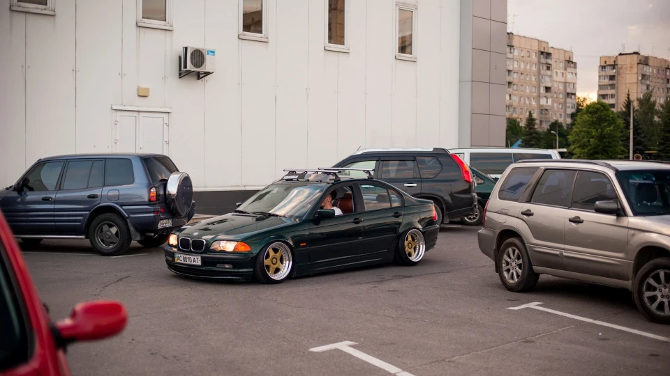 BMW 3 series on DropMode 4