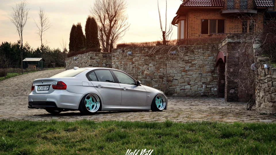 BMW 3 series on DropMode