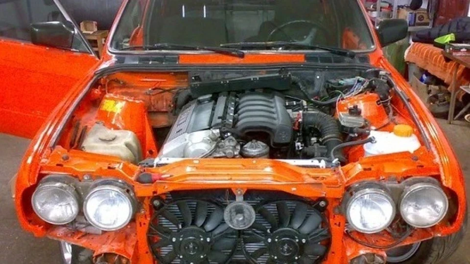 BMW 3 series Orange (вирви очей)