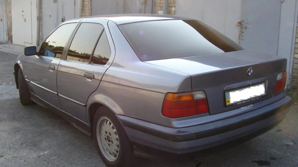 BMW 3 series майже з салону 5