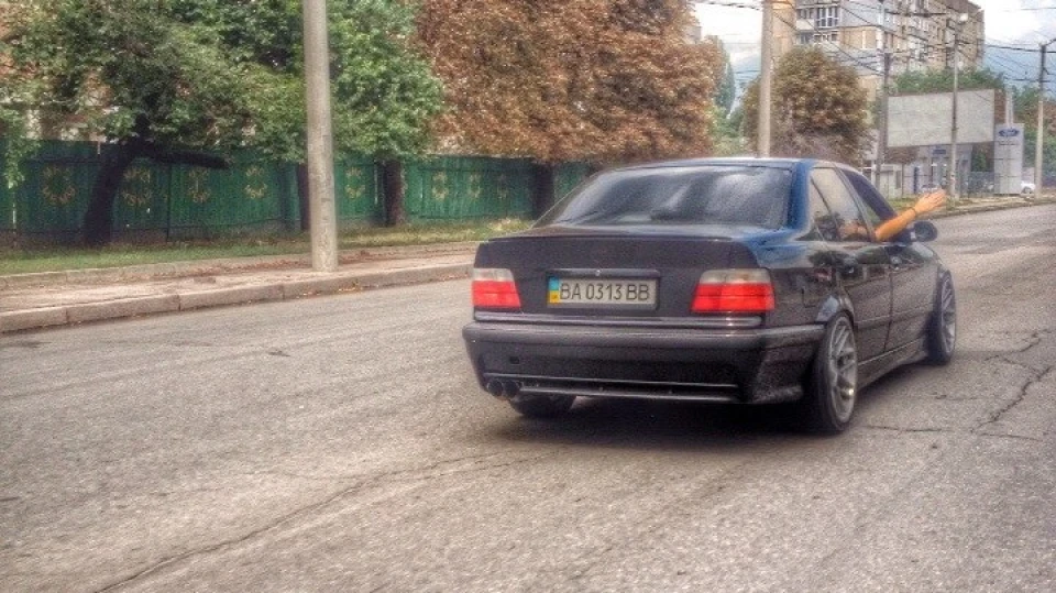 BMW 3 series Привіт з 90-х 2 3