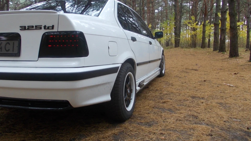 BMW 3 series ПРОДАЮ 3