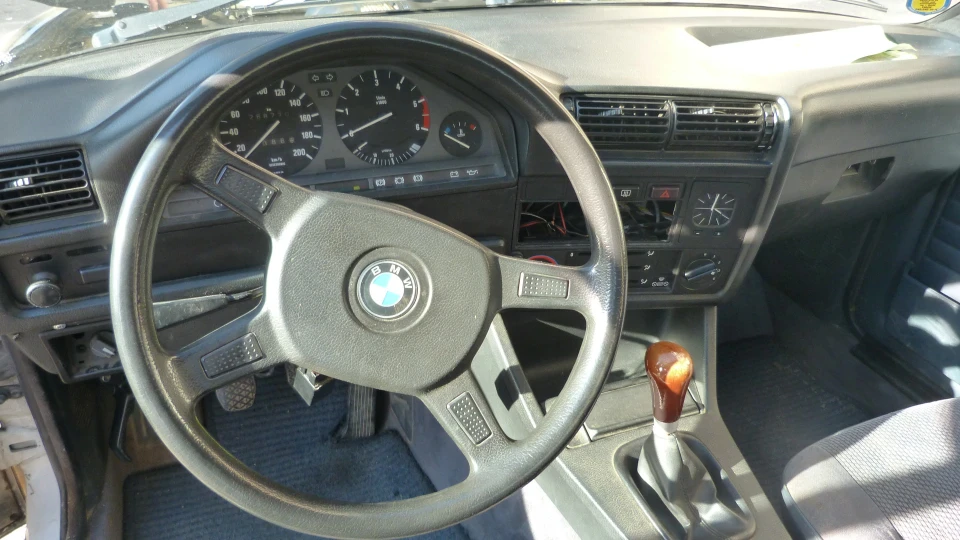 BMW 3 series продам на запчастини!е36 3
