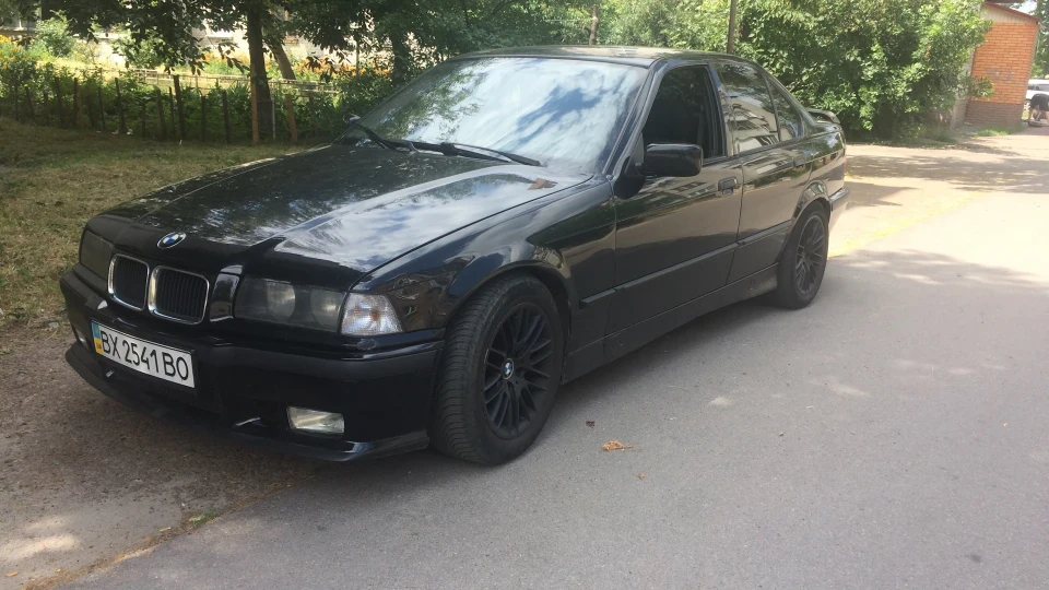 BMW 3 series гармата
