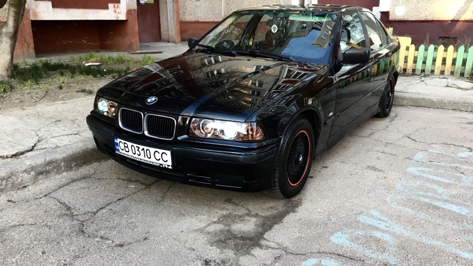 BMW 3 series 🔰 SchwarZ 🔰