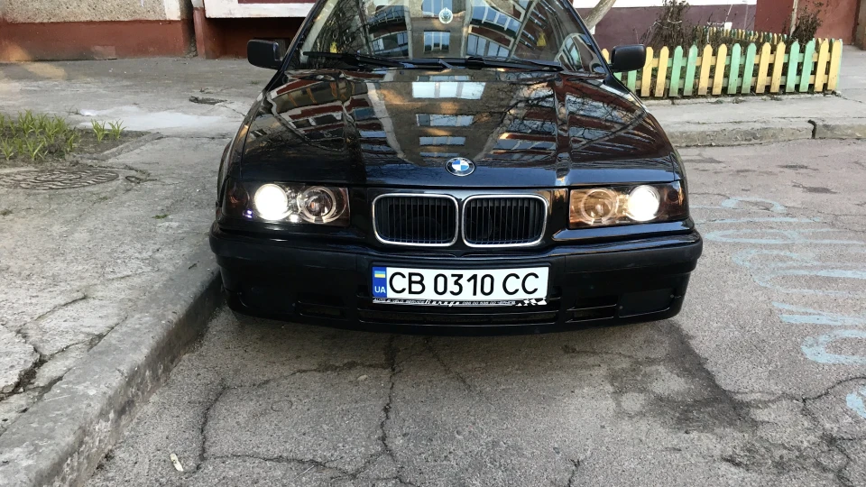 BMW 3 series 🔰 SchwarZ 🔰 3